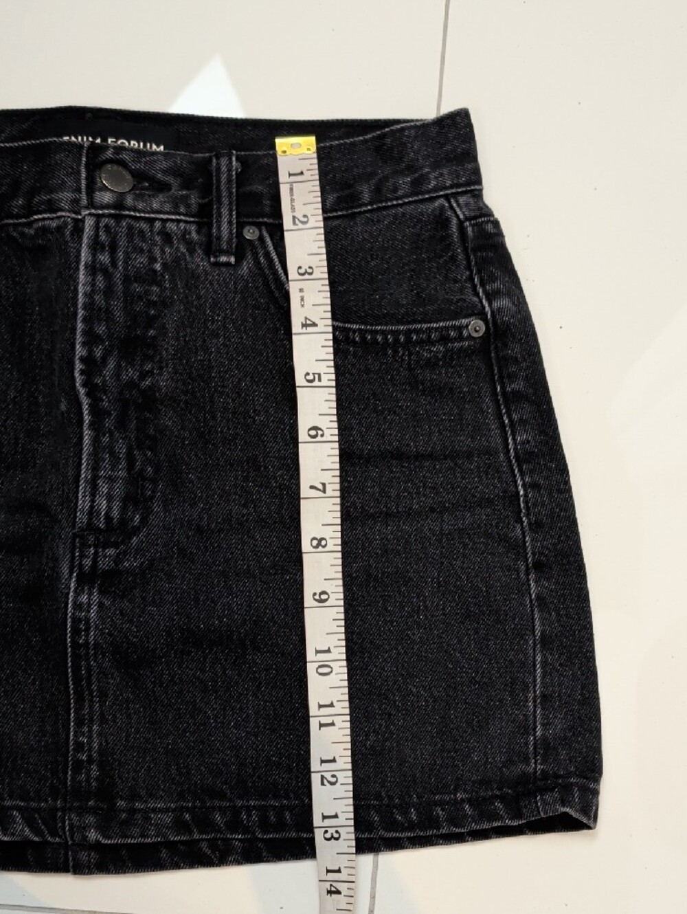 NWOT Denim Forum Aritzia The '90s Ricci Denim Skirt Black 26 Brand - Picture 10 of 14